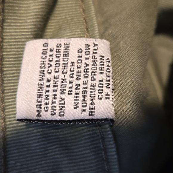 Vanilla Star Olive Green Zip Cargo Shorts 2.5" Inseam - Size 7 Junior - Picture 5 of 10